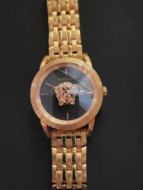 Versace Palazzo Empire black gold Stainless Steel Men's Watch. Like New.